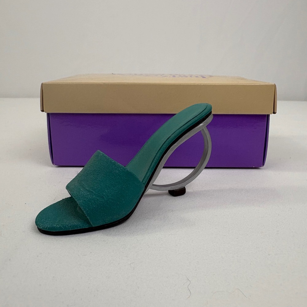 Vintage Just the Right Shoe By Raine Geometrika 25029 1999 Box No COA